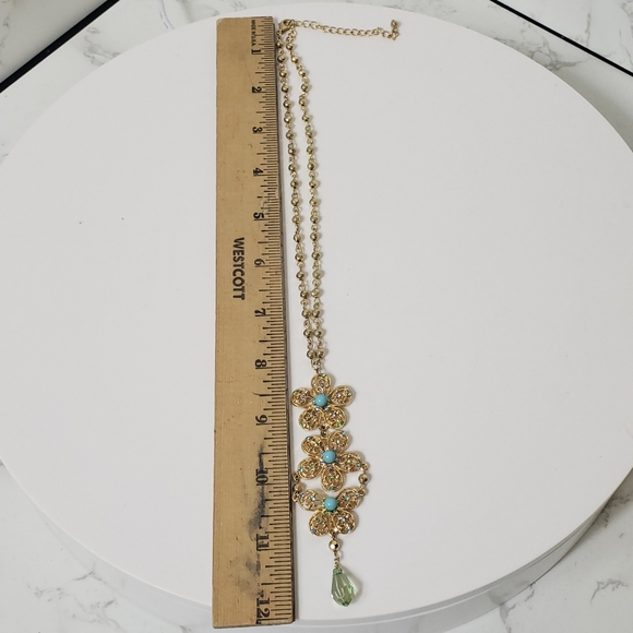 DANGLING Costume Jewelry Necklace Flowers & Butterfly - Picture 8 of 8